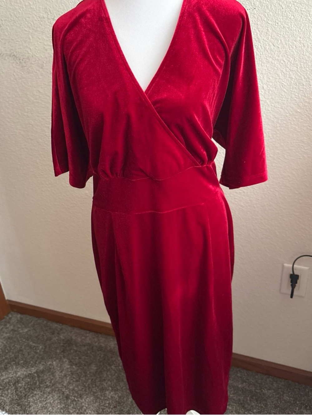 Women's Red Velvet Wrap Midi Dress - Elegant V-Neck